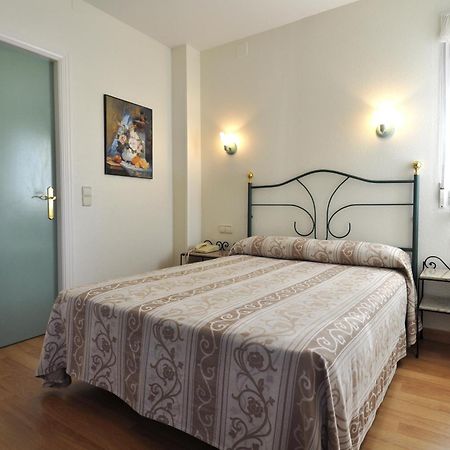 Hotel Apartamentos Aralso Sotillo La Lastrilla Rom bilde