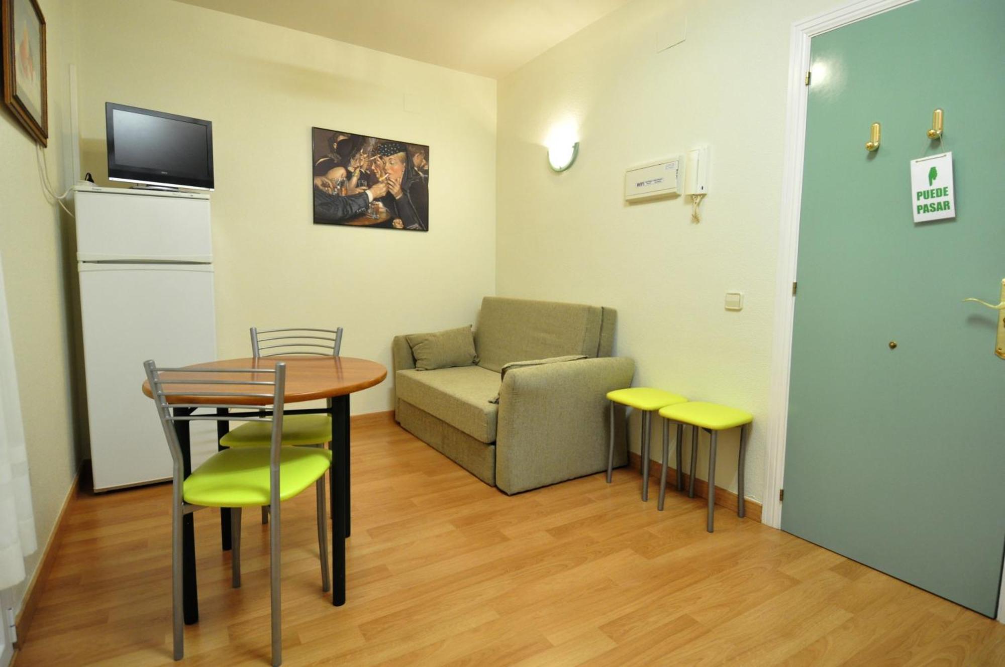 Hotel Apartamentos Aralso Sotillo La Lastrilla Rom bilde