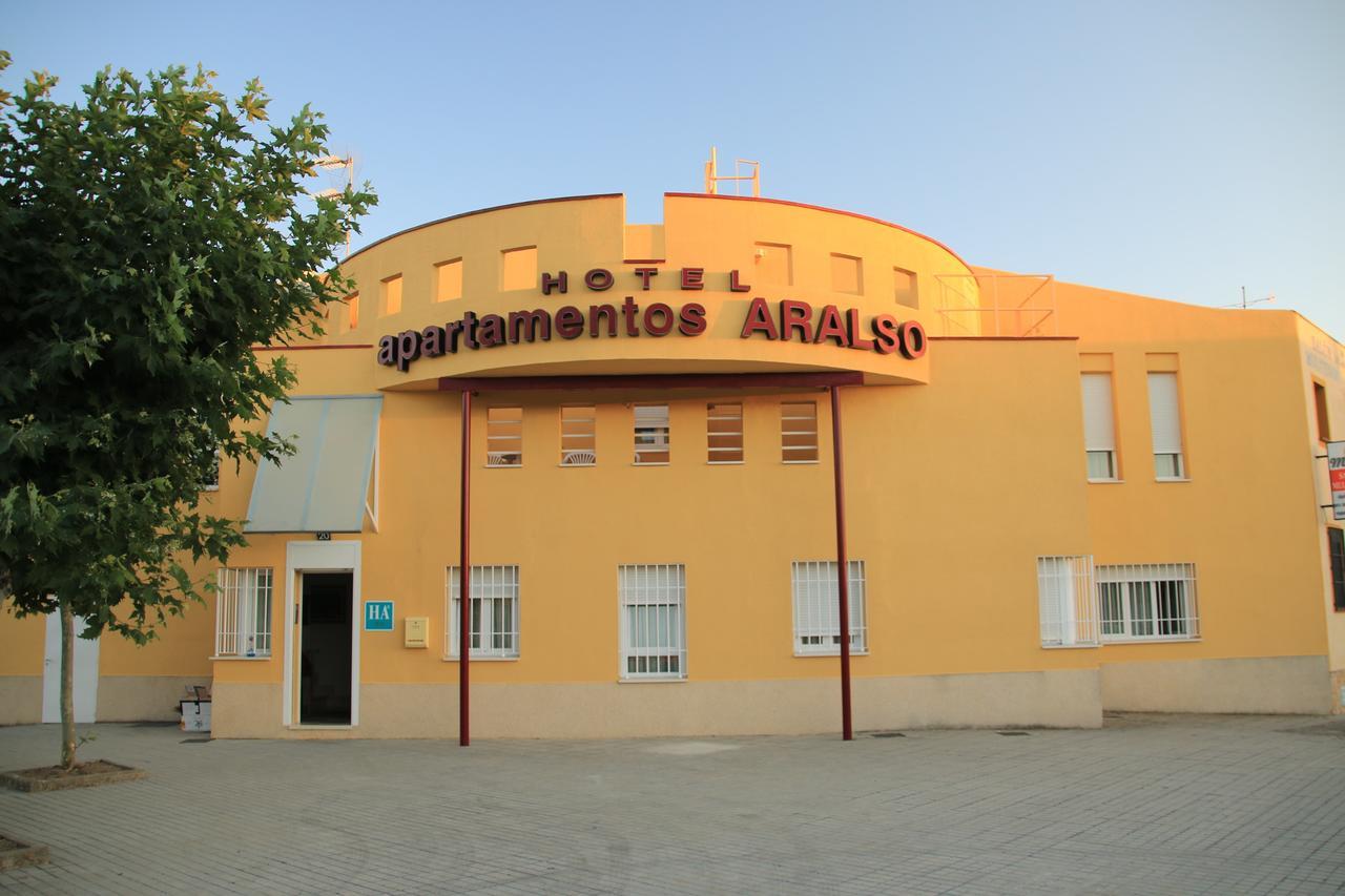 Hotel Apartamentos Aralso Sotillo La Lastrilla Eksteriør bilde